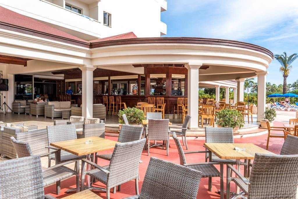NISSIANA HOTEL AND BUNGALOWS