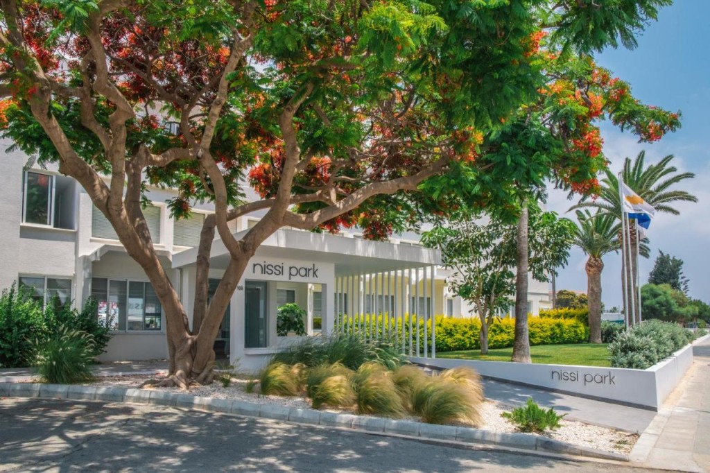 NISSI PARK HOTEL