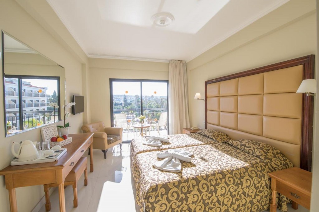 TSOKKOS GARDENS HOTEL