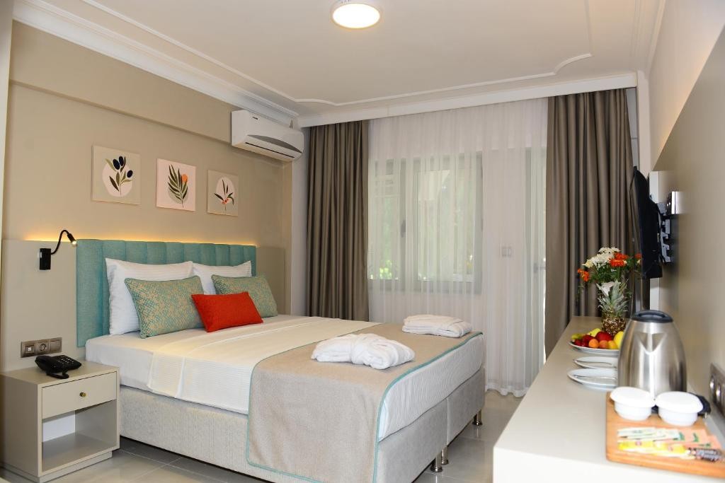 ROSE GARDEN PREMIUM HOTEL