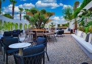 ROSE GARDEN PREMIUM HOTEL