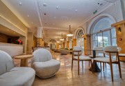 ROSE GARDEN PREMIUM HOTEL