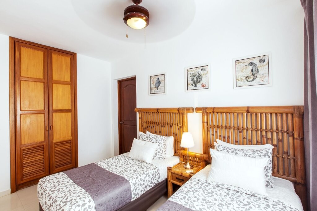 Beach Bungalows Los Corales
