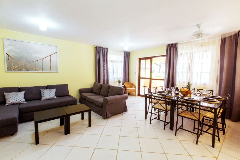 Beach Bungalows Los Corales