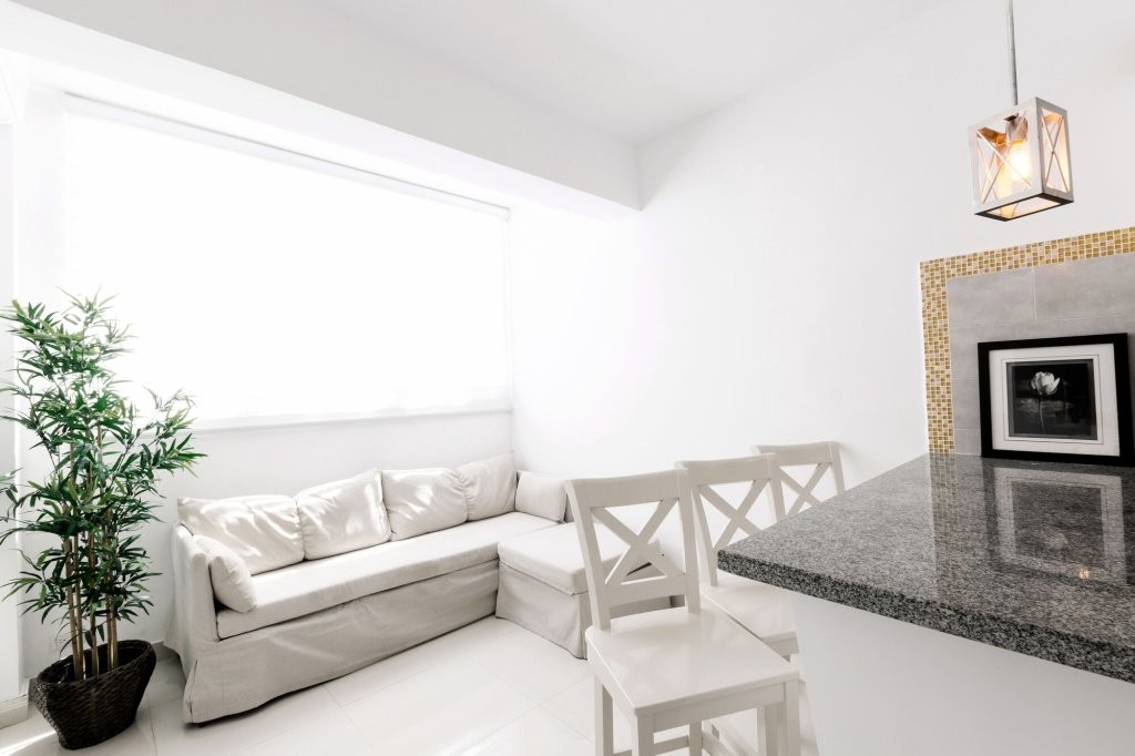 Ducassi Suites Rooftop Pool Beach Club & Spa