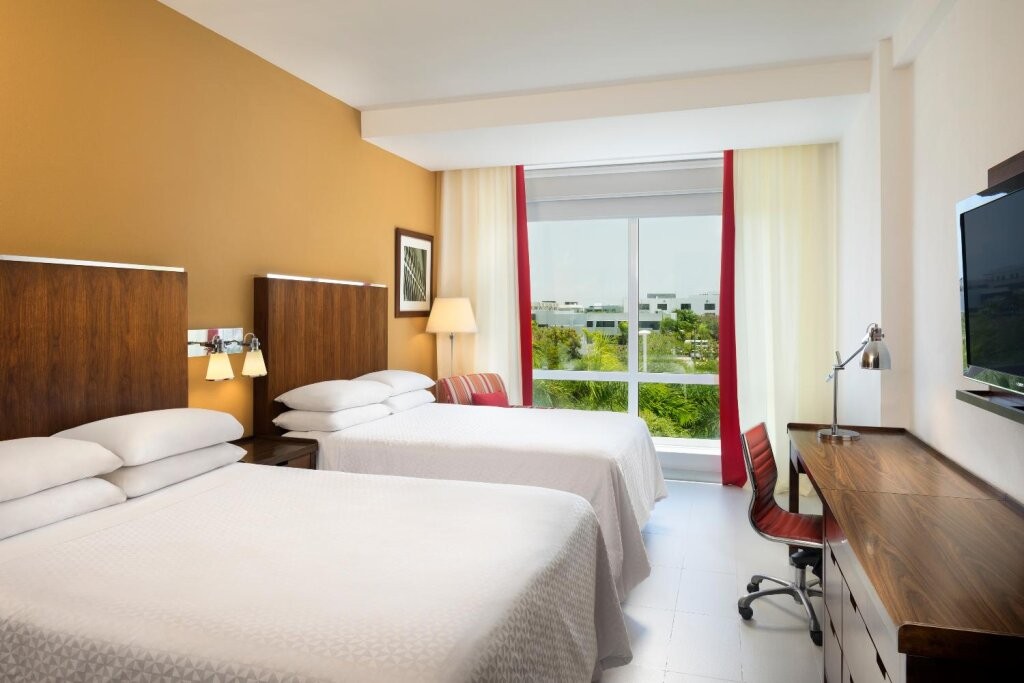 Four Points by Sheraton Puntacana Village