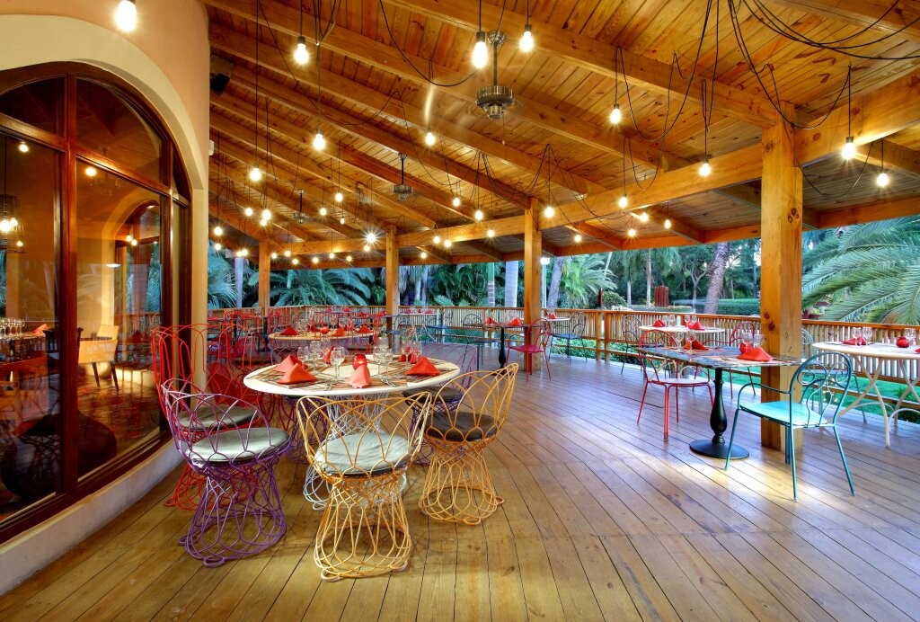 Grand Palladium Palace Resort Spa & Casino