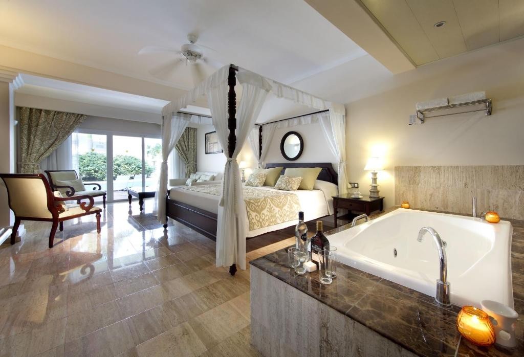 TRS Turquesa Hotel