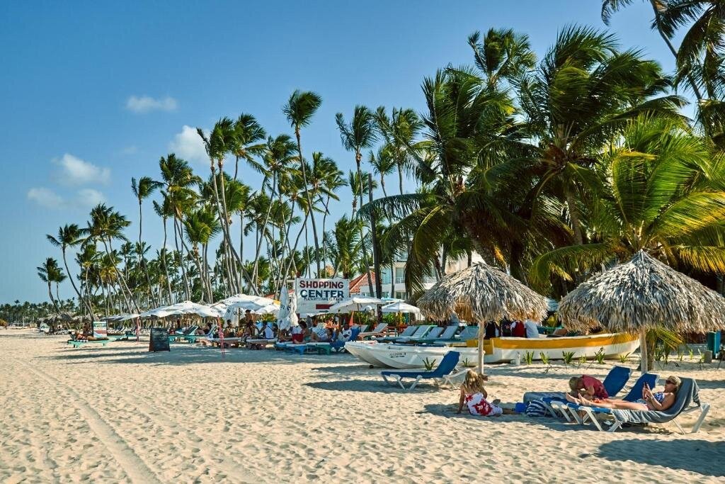 Las Terrazas Condo - Los Corales Village