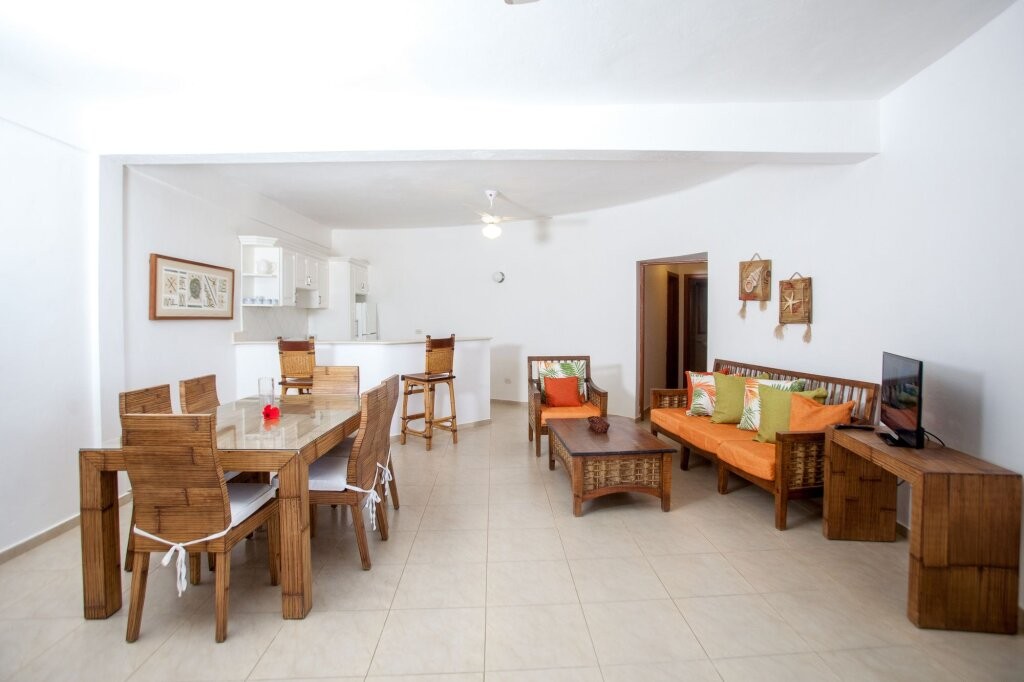 Los Corales Beach Village