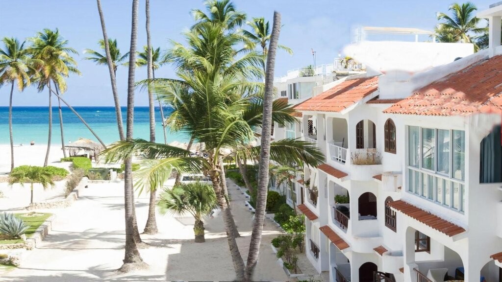 Los Corales Beach Village