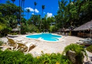 Los Corales Beach Village
