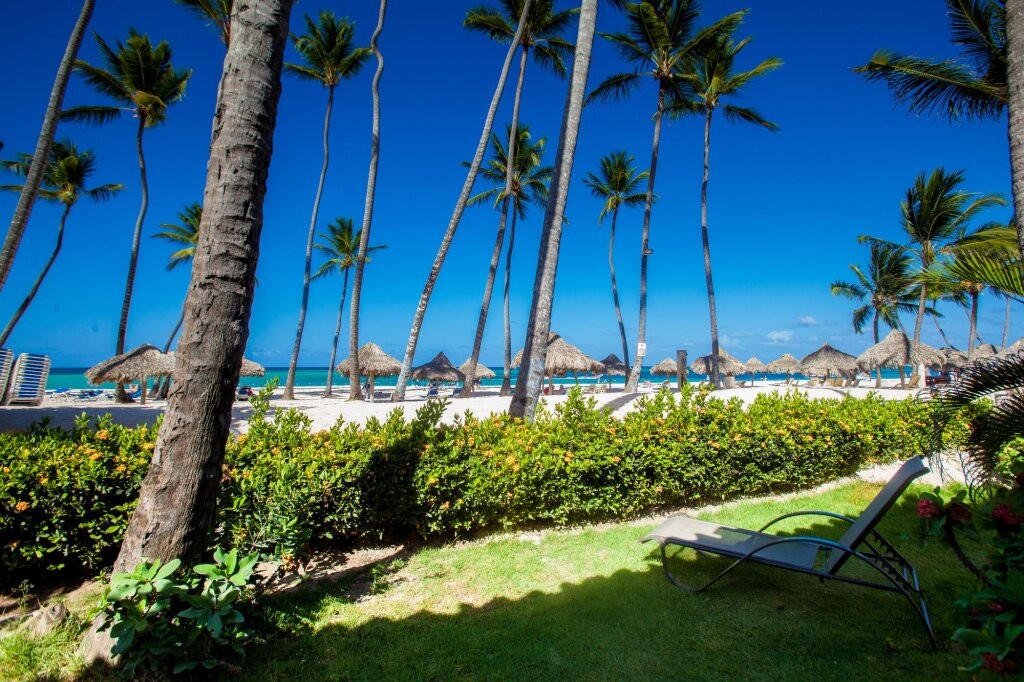 Los Corales Beach Village