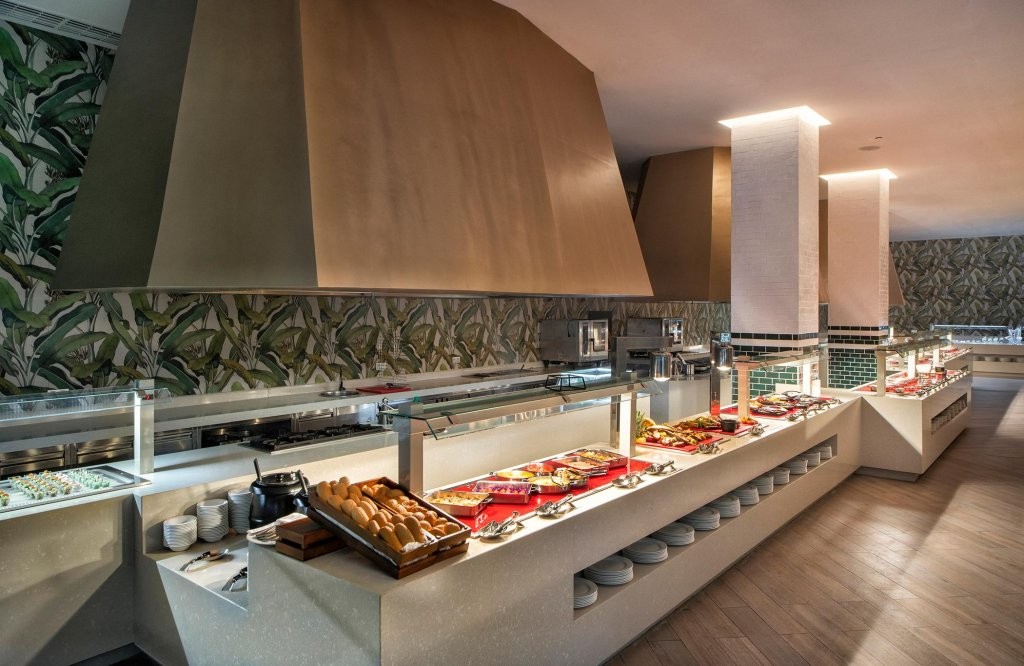 Unique Club at Lopesan Costa Bavaro Resort