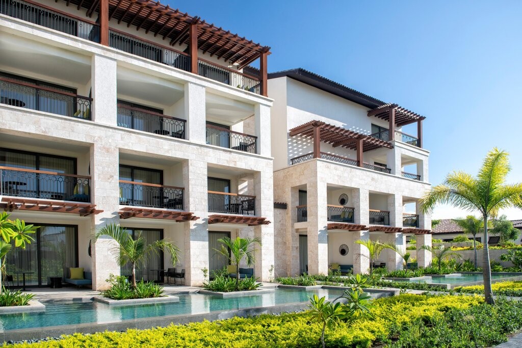 Unique Club at Lopesan Costa Bavaro Resort