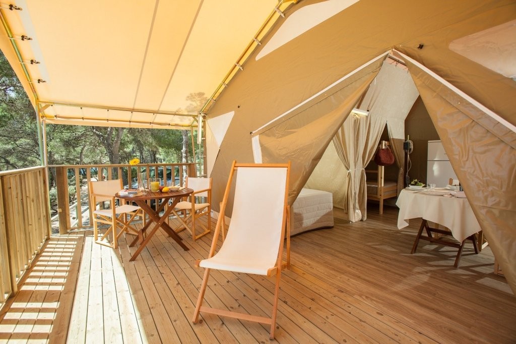 Camping Torre de la Mora