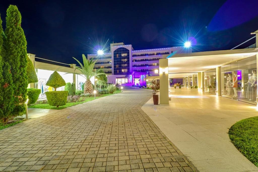 OLYMPIAN BAY GRAND RESORT