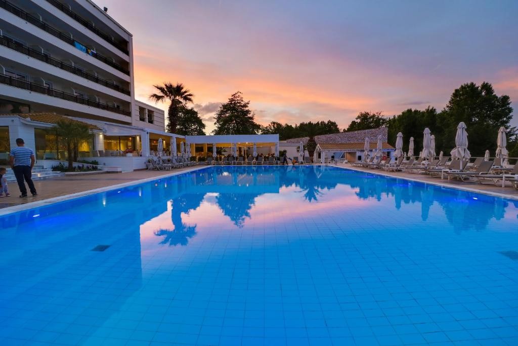 OLYMPIAN BAY GRAND RESORT