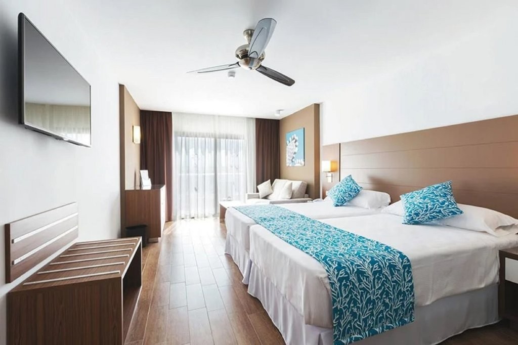 Hotel Riu Bravo - 0'0 All Inclusive