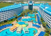 CRYSTAL ADMIRAL RESORT