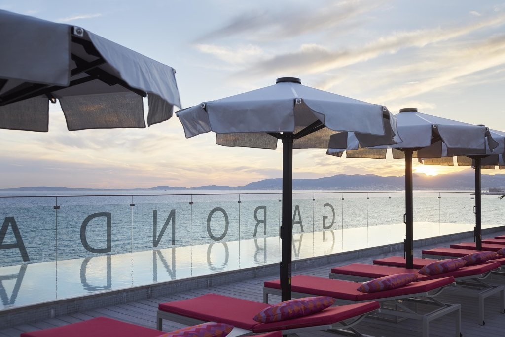 Hotel Pure Salt Garonda