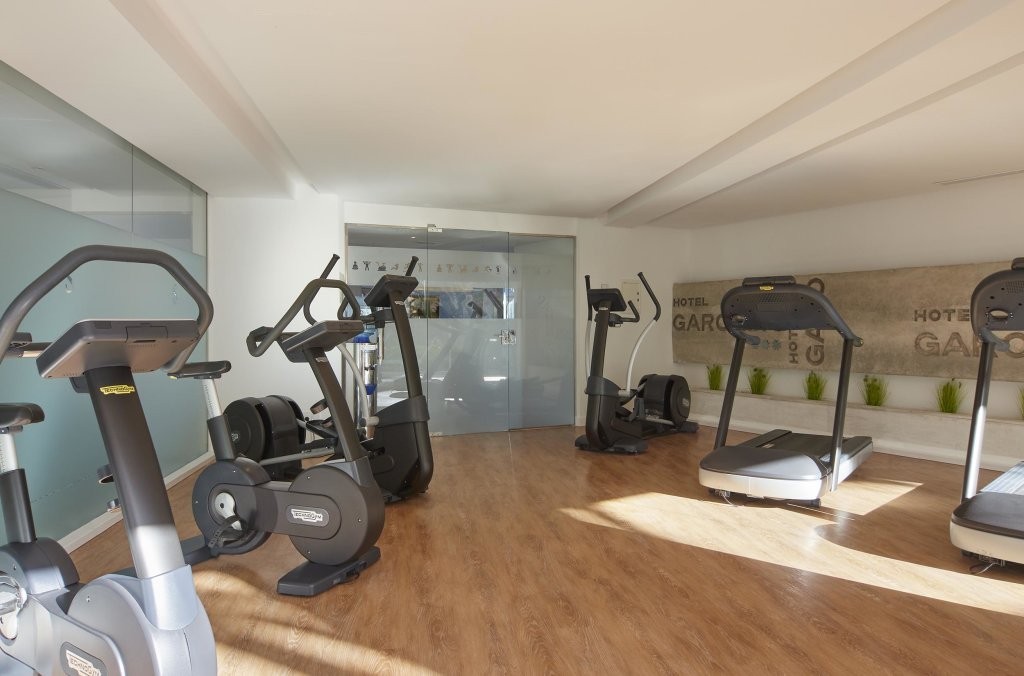 Hotel Pure Salt Garonda