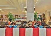 CRYSTAL AURA BEACH RESORT&SPA