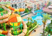 CRYSTAL AURA BEACH RESORT&SPA