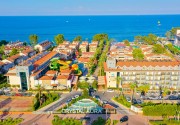 CRYSTAL AURA BEACH RESORT&SPA