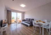 Apartamentos California