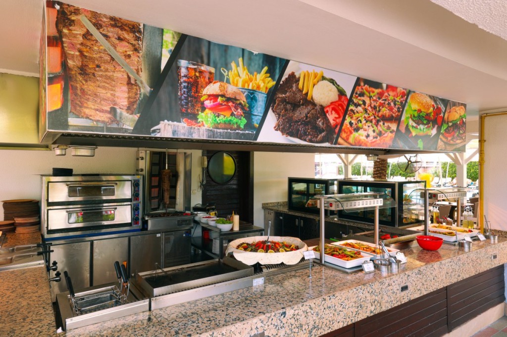 CRYSTAL DE LUXE RESORT &SPA