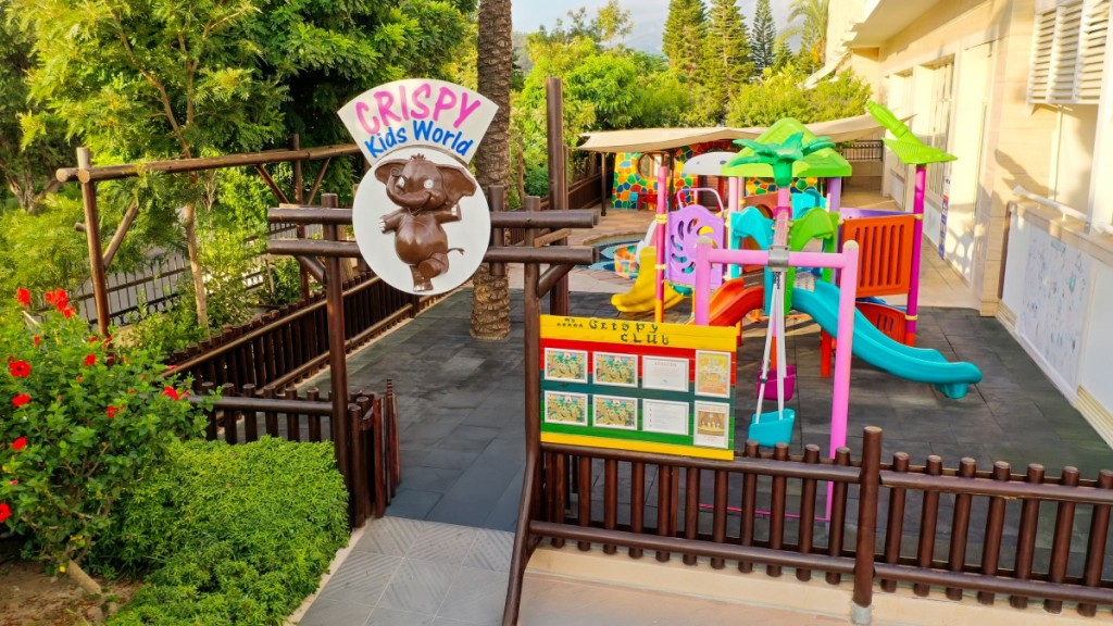 CRYSTAL DE LUXE RESORT &SPA
