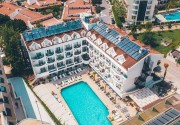 BESO BEACH HOTEL