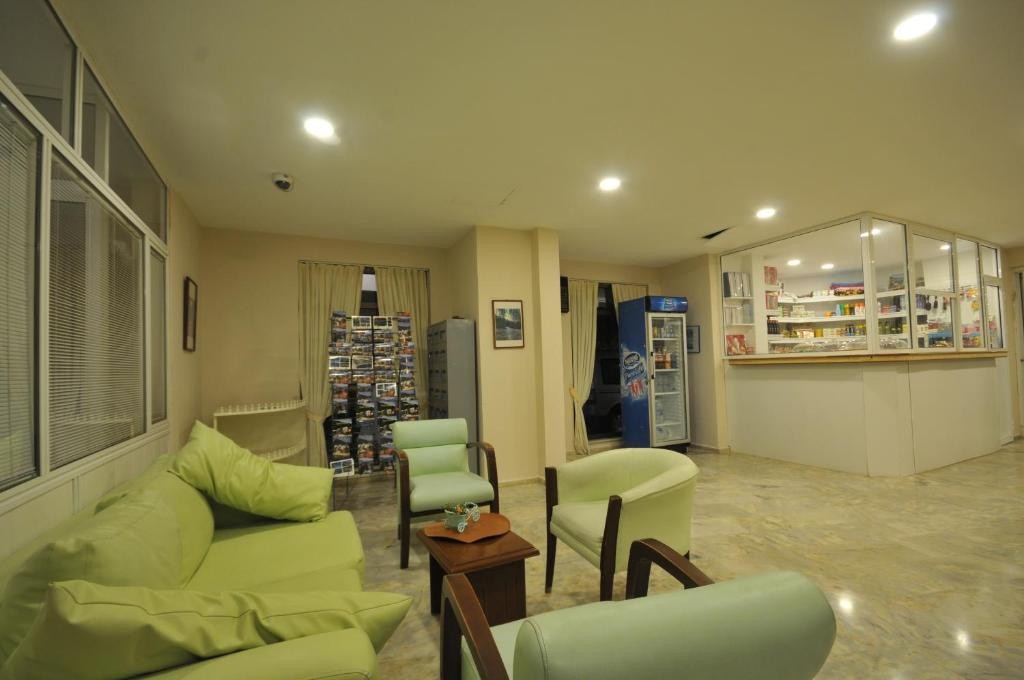 AMOS HOTEL