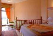 AMOS HOTEL