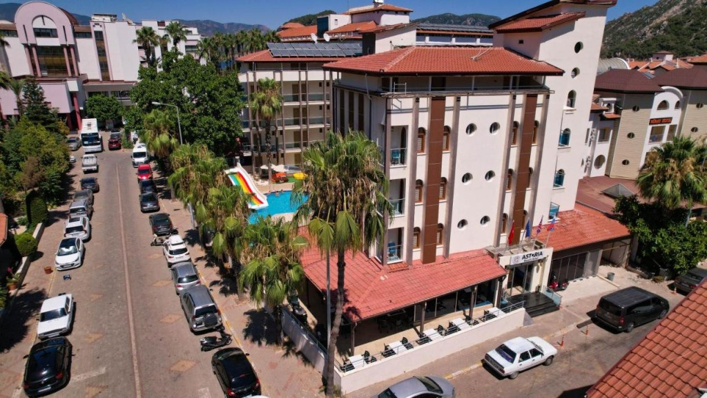 ASTORIA BEACH HOTEL