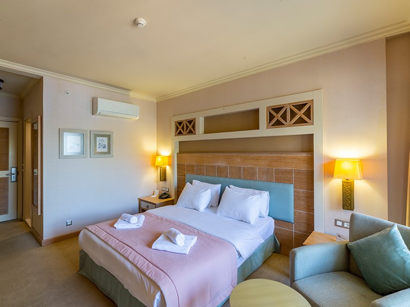 QUADAS HOTEL