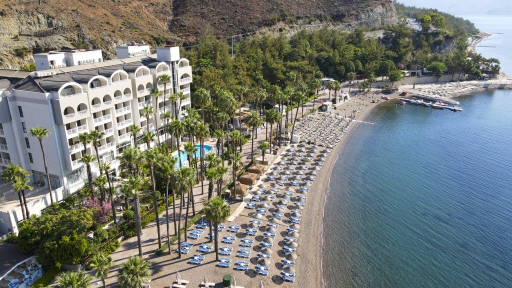 QUADAS HOTEL