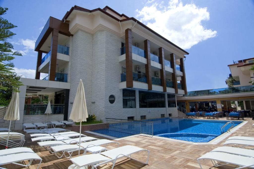 SUPREME HOTEL