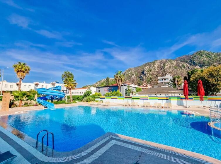 IDAS CLUB HOTEL