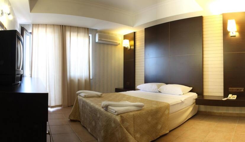 MUNAMAR CLUB BEACH RESORT