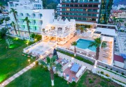CASA BLANCA BEACH HOTEL