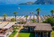 CASA BLANCA BEACH HOTEL