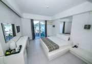 CASA BLANCA BEACH HOTEL