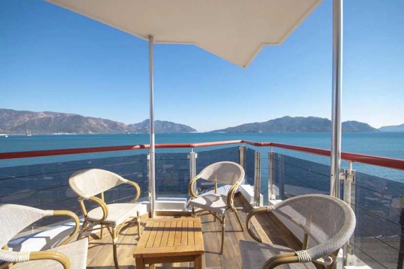 POSEIDON HOTEL