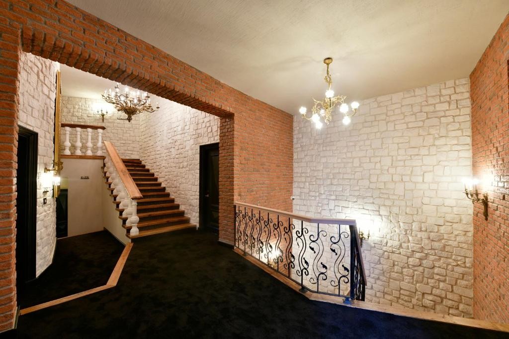 SACRED MANSION (CHILD ONLY 8+)