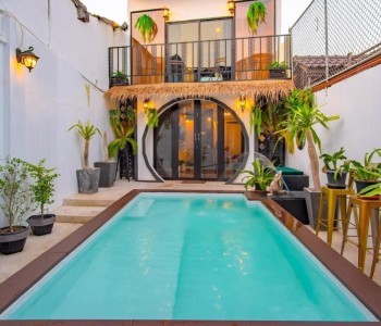 Isara Boutique Hotel and Cafe