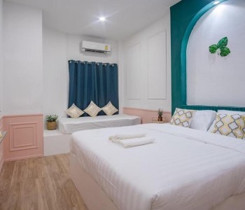 Isara Boutique Hotel and Cafe
