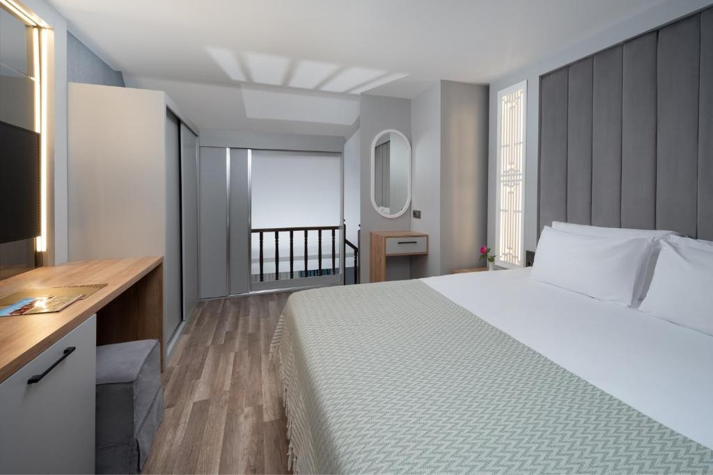 SIAM ELEGANCE SONNENKLAR