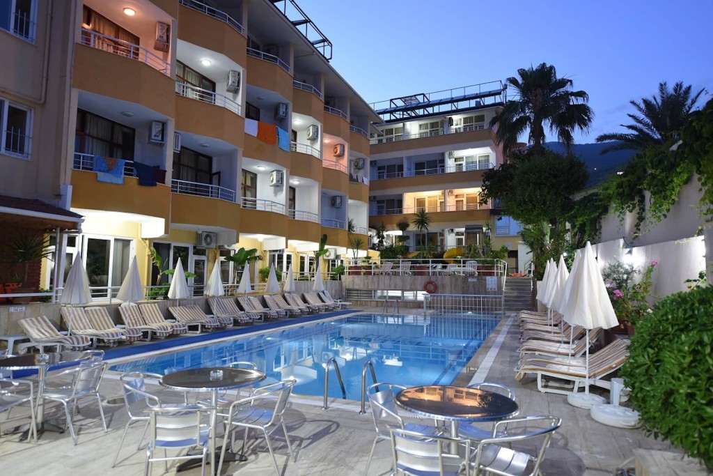 KLEOPATRA MUZ HOTEL